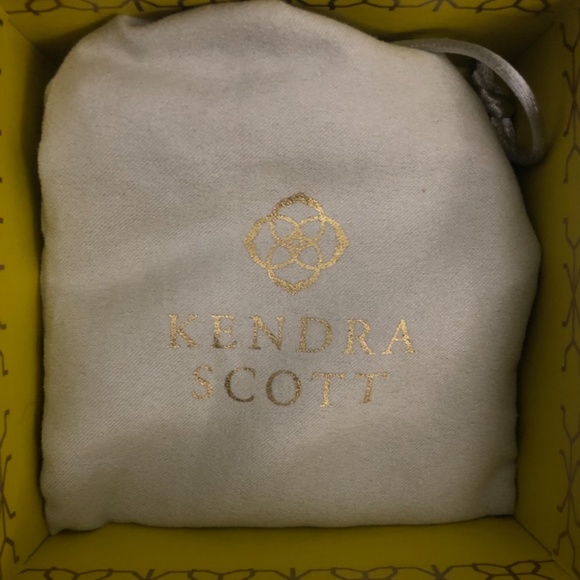 Kendra Scott Kenzie Macrame Necklace - Picture 7 of 7